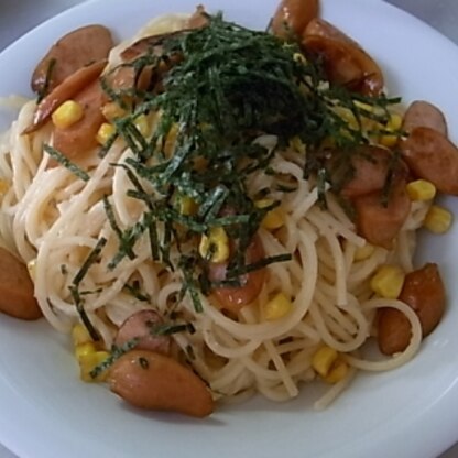 日曜日のお昼はパスタが多いんです。子供のリクエストでウインナーも入れて美味しく頂きました、ごちそうさまでした☆